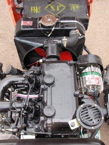 Фото: Двигатель TY295 применяемый на Уральце 